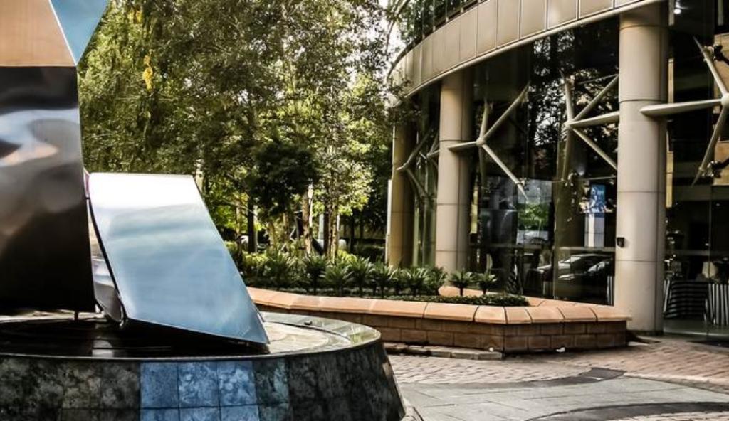 jse-history-18-2005-01